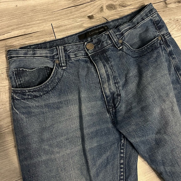 Calvin Klein Jeans - Picture 2 of 3